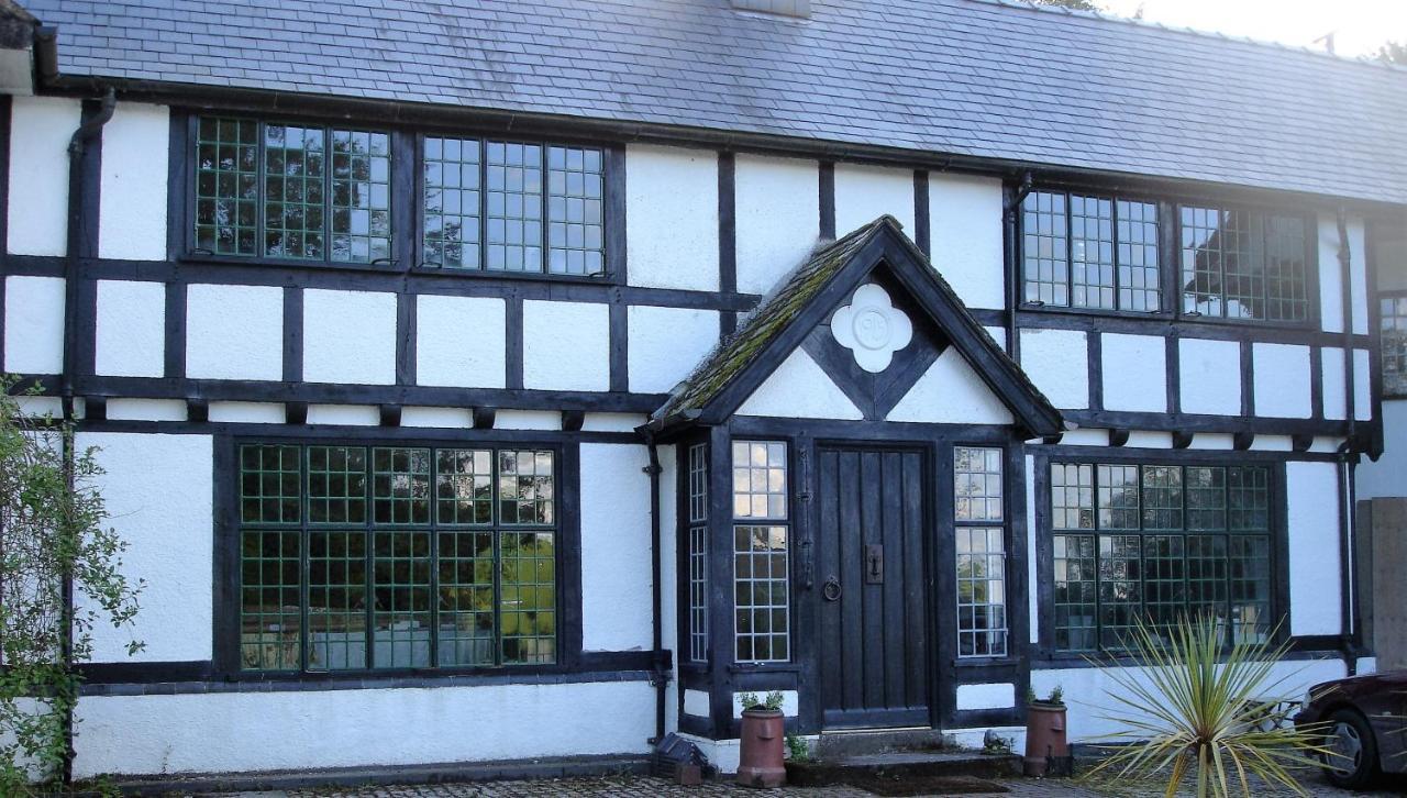 Bed and Breakfast The Clochfaen Llangurig Exterior foto